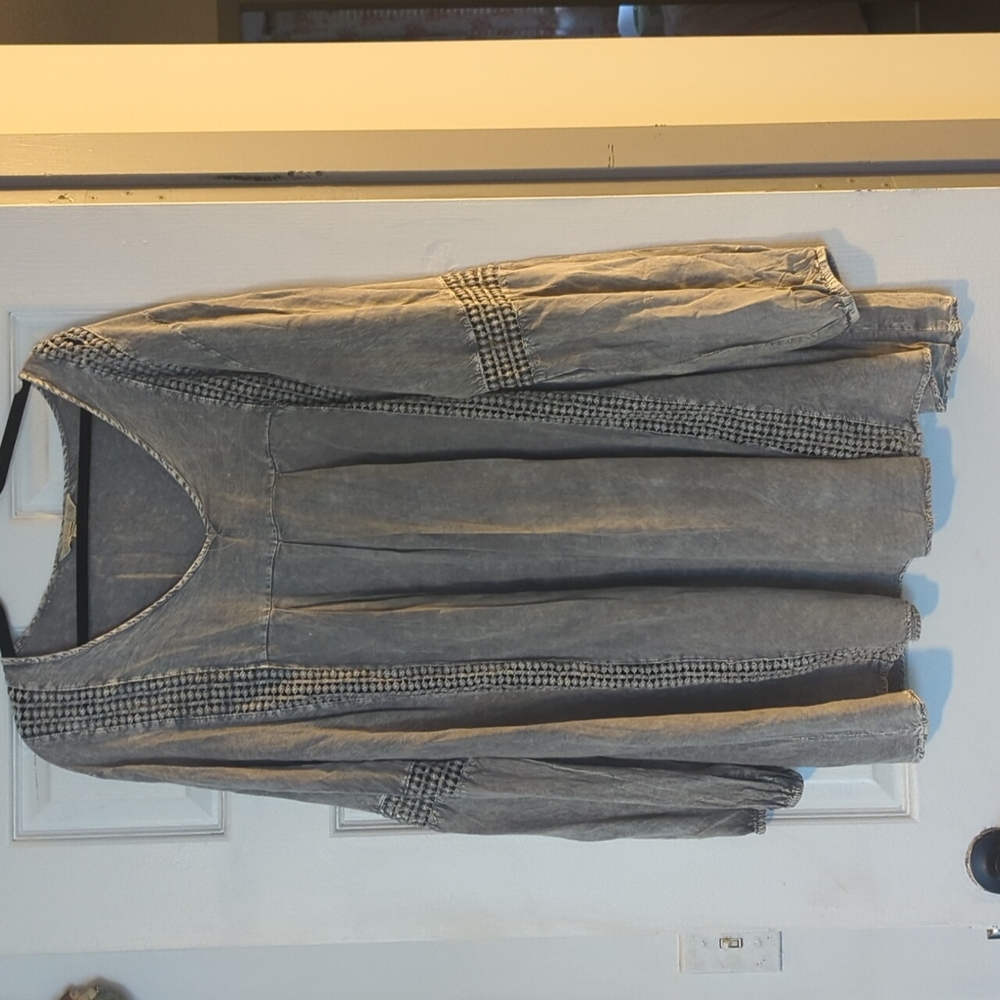 Woman's tunic